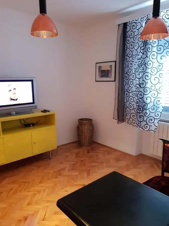 Apartment Apartman Pem Pula