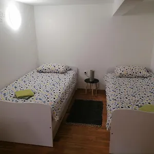 https://apartman-tia-rijeka.primorje-gorskikotar.com