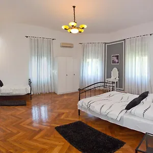 https://villa-barbara-split.splithotels.org